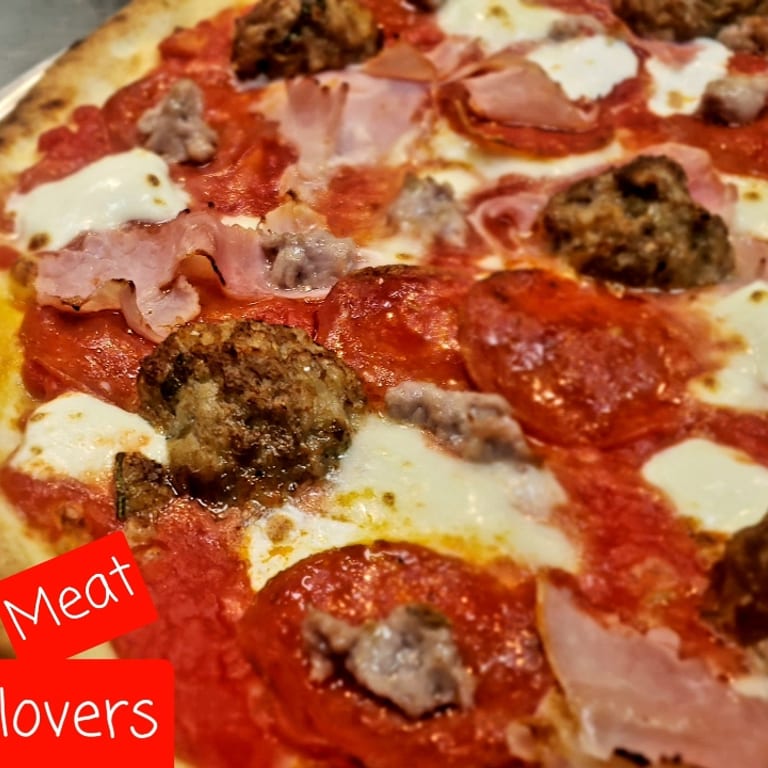 Delicious Pizza Options at Our Restaurant
